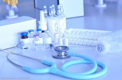 办公桌上的医疗用品 被忽视的健康守护者